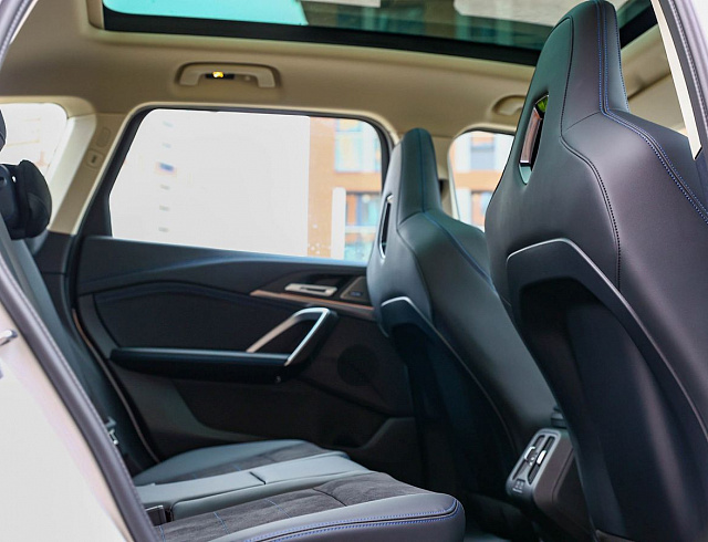 BMW X1 белый 2026