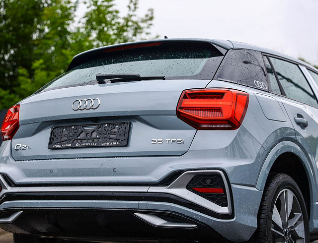 Audi Q2 серый 2025